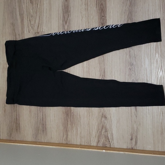 Victoria's Secret Yoga Mid-Rise Foldover Leggings NWT Size Medium - Picture 9 of 10